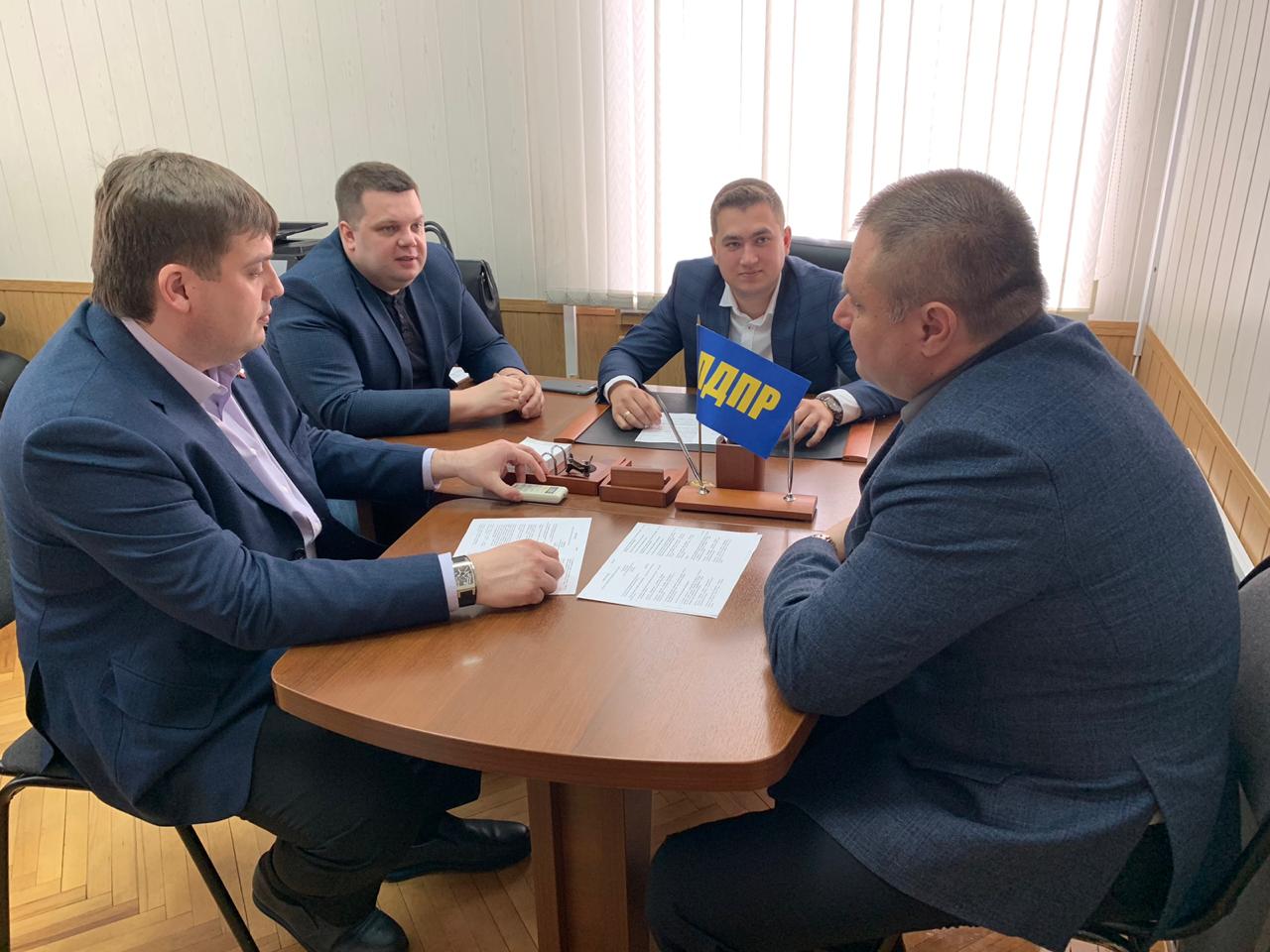 Сергей Попов провел рабочее совещание с депутатами фракции ЛДПР в гордуме Волгограда