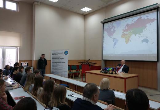 Председатель ЛДПР: на дебатах молчать и медлить нельзя