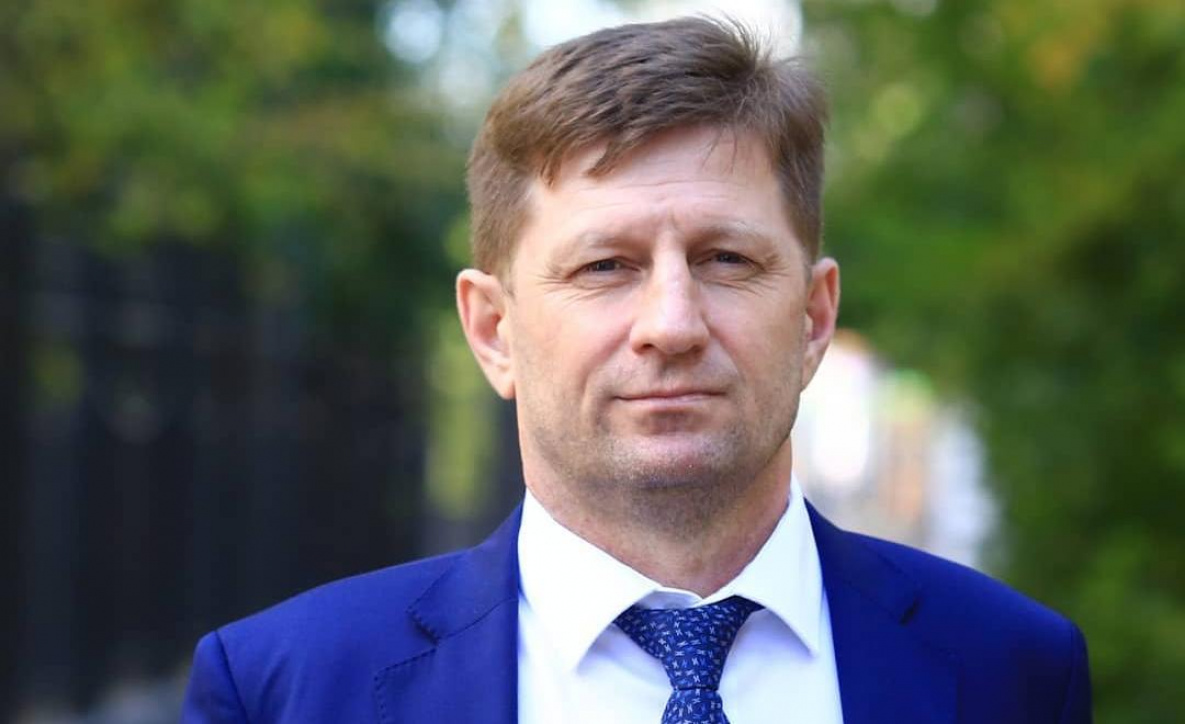Сергей Фургал предложил пустить премии чиновников на оплату питания школьников