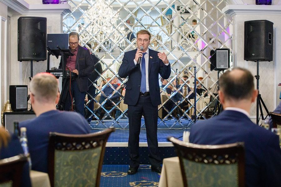 Александр Овсянников поздравил работников туристической отрасли региона