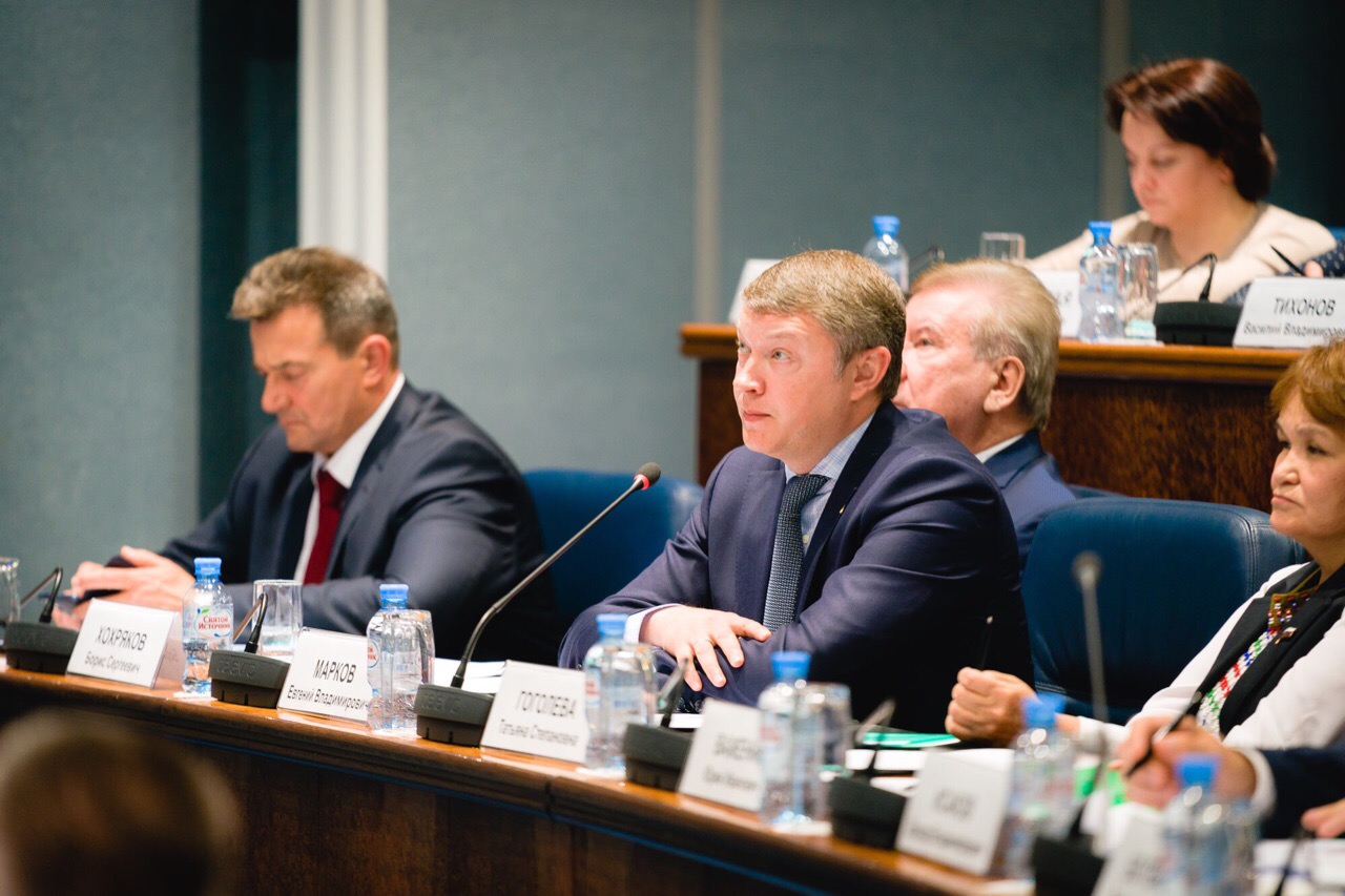 Депутат Госдумы Евгений Марков инициирует отмену порога молодости в 35 лет