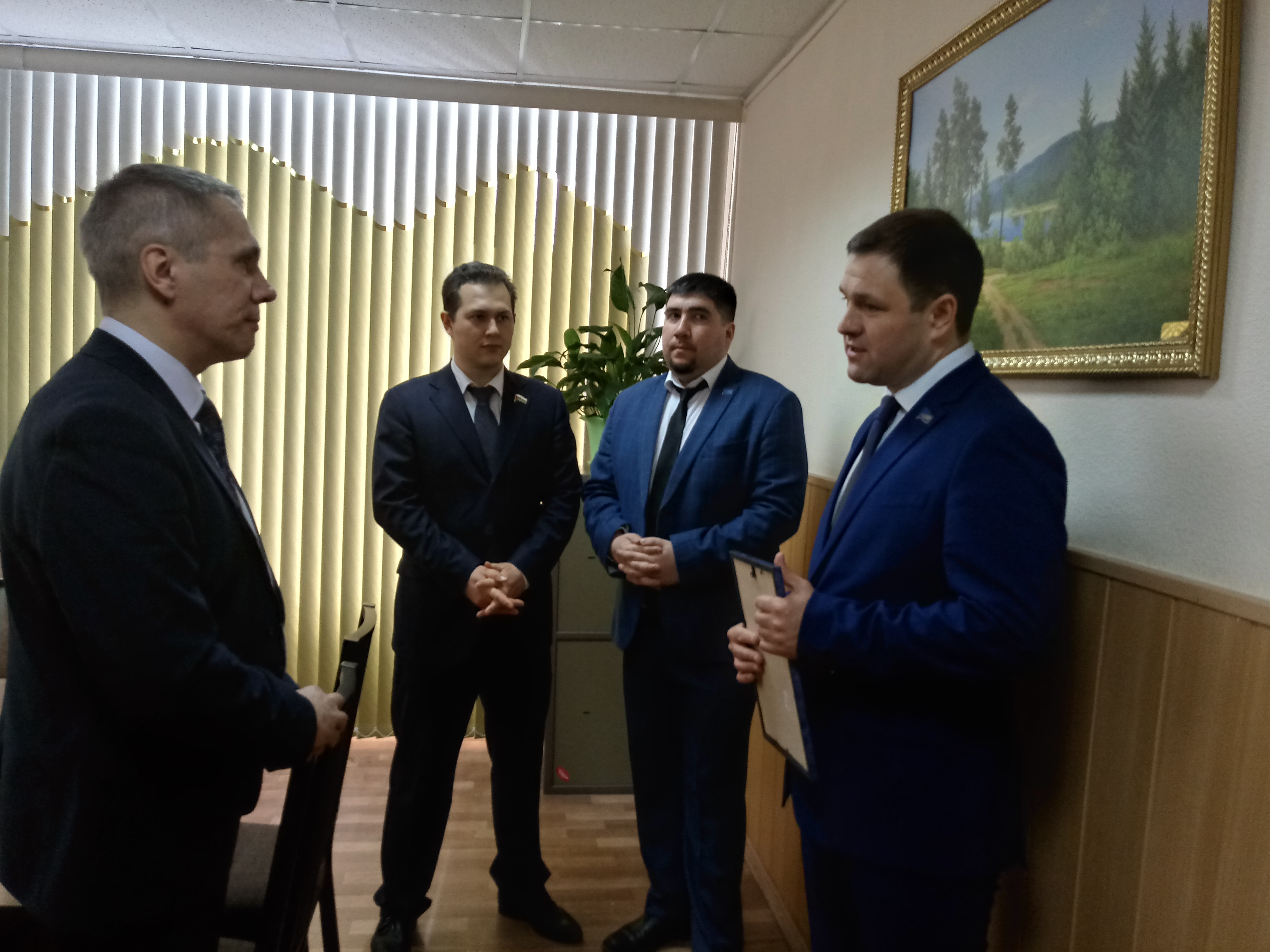 Депутат Денис Садовников награжден Благодарственным письмом за помощь в реализации проекта патриотического воспитания